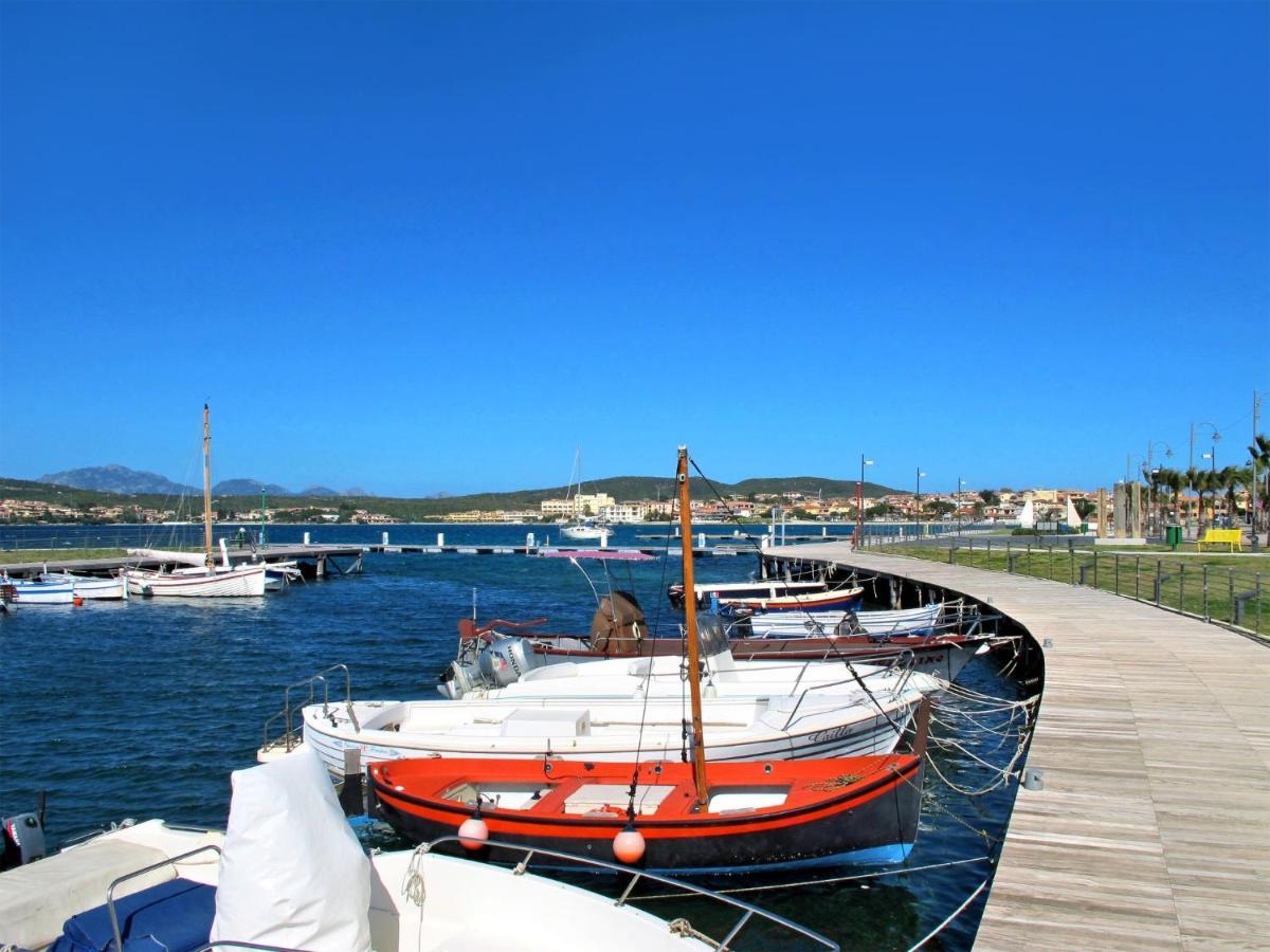 Apartment Giuly By Interhome Golfo Aranci Luaran gambar